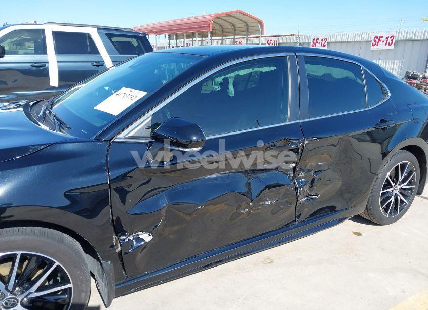 Photo 6 of 2024 Toyota Camry SE (VIN 4T1G11AK0RU880961)