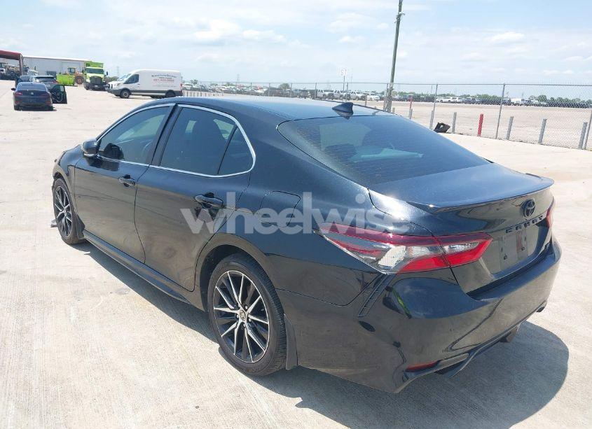 Photo 3 of 2024 Toyota Camry SE (VIN 4T1G11AK0RU887800)