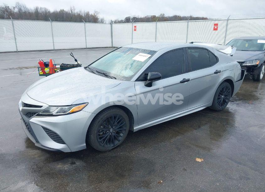 Photo 2 of 2020 Toyota Camry SE NIGHTSHADE EDITION (VIN 4T1G11AK1LU301046)