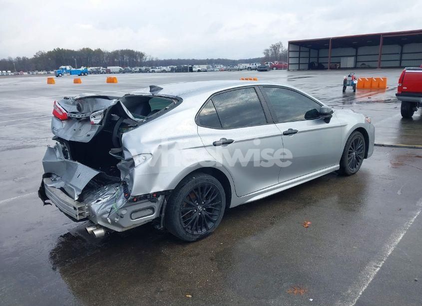 Photo 4 of 2020 Toyota Camry SE NIGHTSHADE EDITION (VIN 4T1G11AK1LU301046)