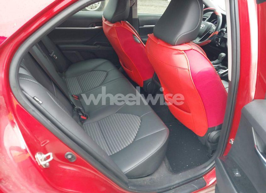 Photo 8 of 2020 Toyota Camry SE (VIN 4T1G11AK1LU352661)