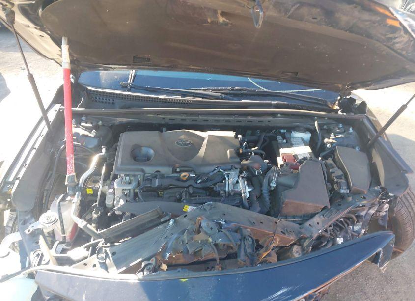 Photo 10 of 2020 Toyota Camry SE (VIN 4T1G11AK1LU356421)