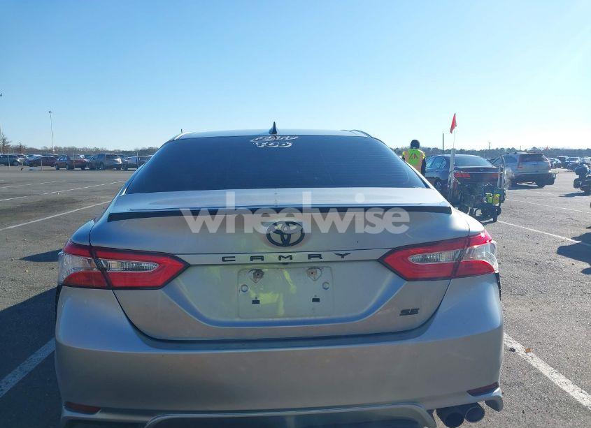 Photo 16 of 2020 Toyota Camry SE NIGHTSHADE EDITION (VIN 4T1G11AK1LU363689)