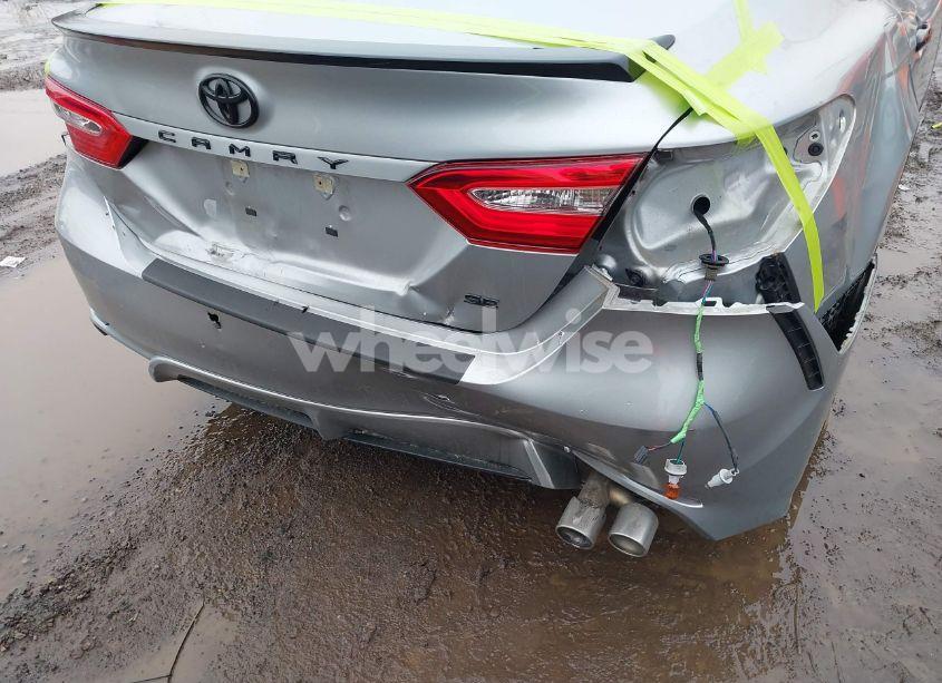 Photo 6 of 2020 Toyota Camry SE NIGHTSHADE EDITION (VIN 4T1G11AK1LU386275)