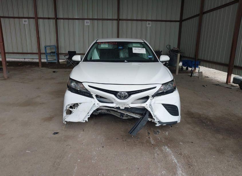 Photo 12 of 2020 Toyota Camry SE (VIN 4T1G11AK1LU860385)