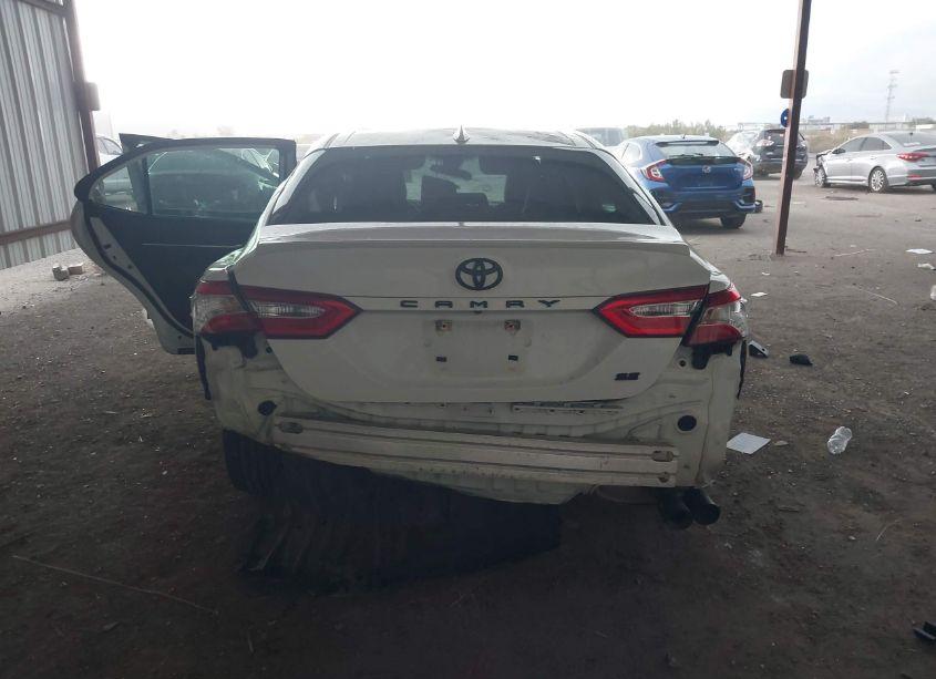 Photo 16 of 2020 Toyota Camry SE (VIN 4T1G11AK1LU860385)