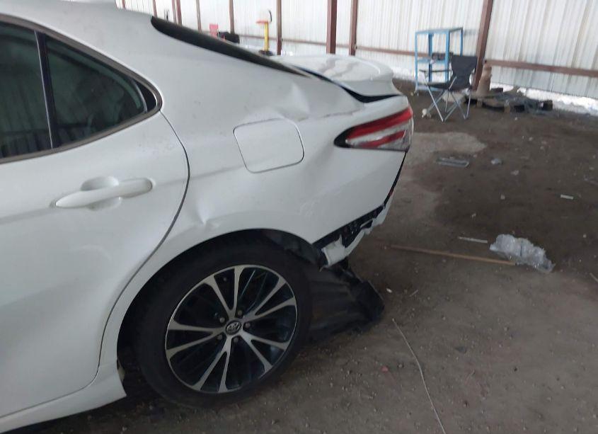 Photo 6 of 2020 Toyota Camry SE (VIN 4T1G11AK1LU860385)