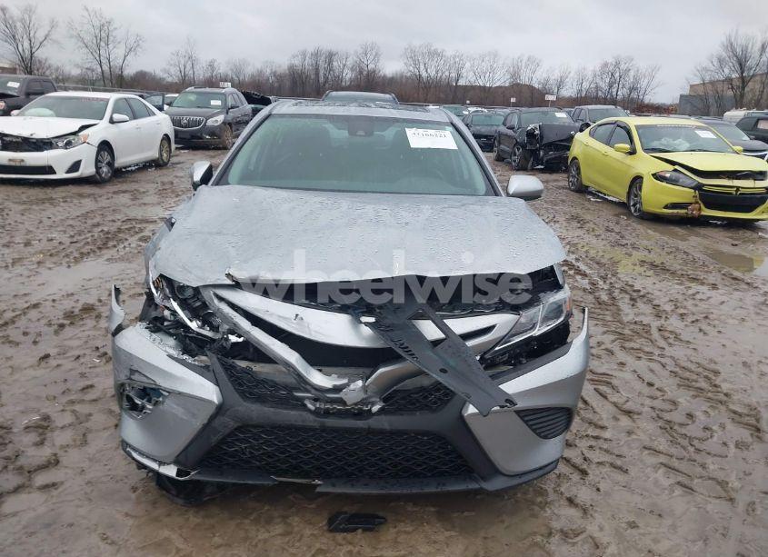 Photo 12 of 2020 Toyota Camry SE (VIN 4T1G11AK1LU872598)