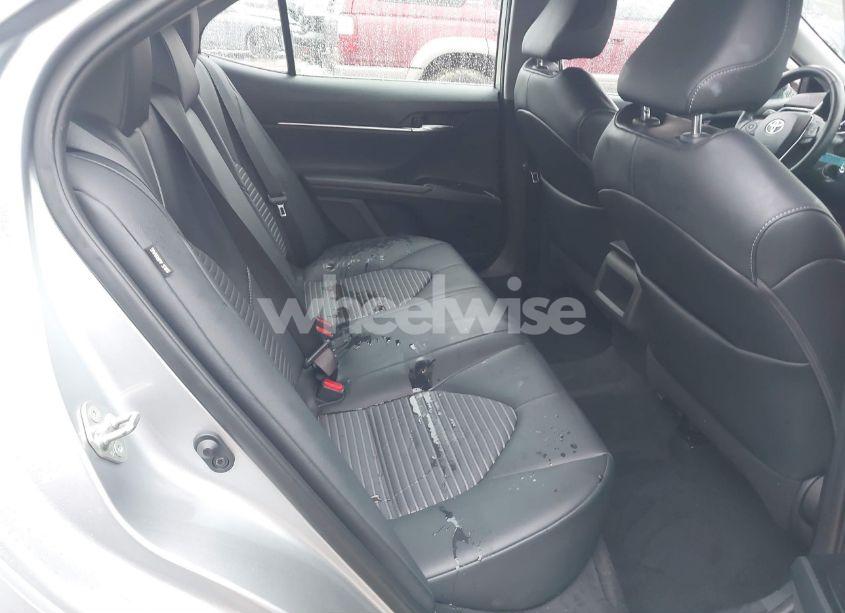 Photo 8 of 2020 Toyota Camry SE (VIN 4T1G11AK1LU872598)