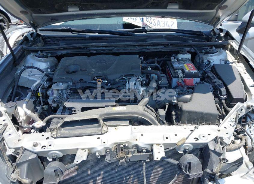 Photo 10 of 2020 Toyota Camry SE (VIN 4T1G11AK1LU887571)