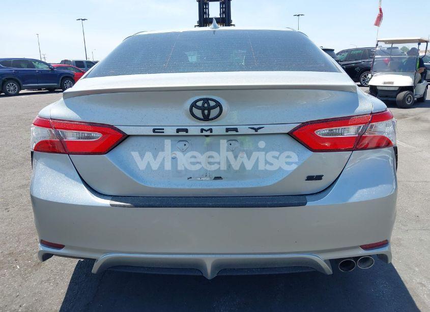 Photo 16 of 2020 Toyota Camry SE (VIN 4T1G11AK1LU887571)