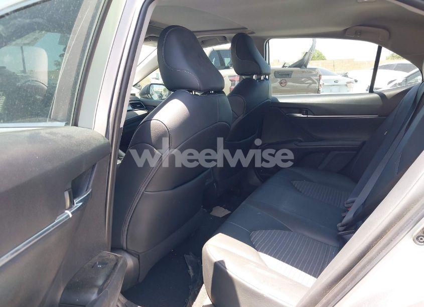 Photo 8 of 2020 Toyota Camry SE (VIN 4T1G11AK1LU887571)