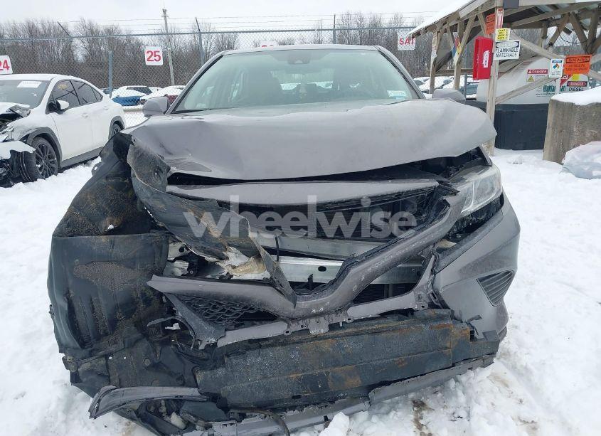 Photo 13 of 2020 Toyota Camry SE (VIN 4T1G11AK1LU954198)