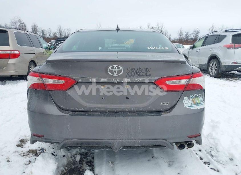 Photo 17 of 2020 Toyota Camry SE (VIN 4T1G11AK1LU954198)