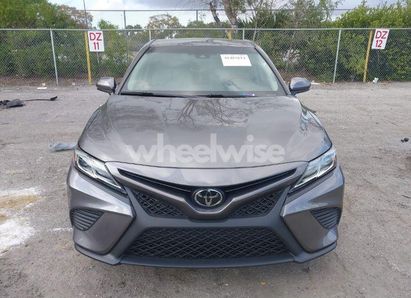Photo 13 of 2020 Toyota Camry SE (VIN 4T1G11AK1LU956193)