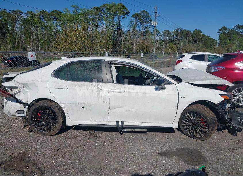 Photo 14 of 2020 Toyota Camry SE (VIN 4T1G11AK1LU964200)