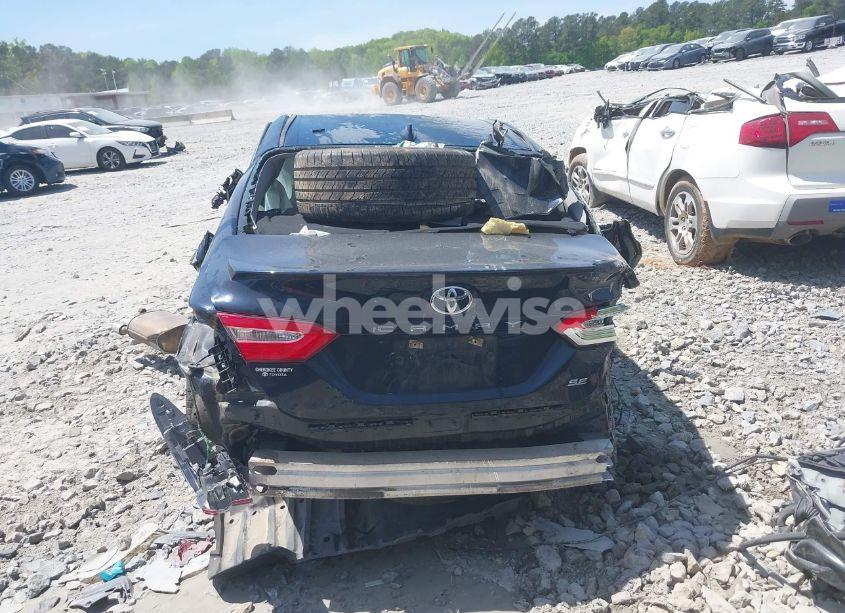 Photo 15 of 2020 Toyota Camry SE (VIN 4T1G11AK1LU964570)