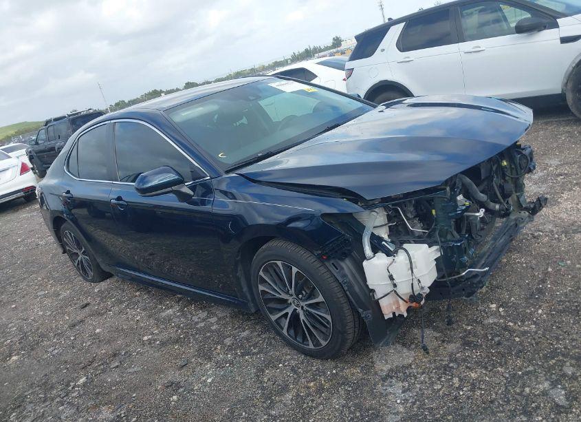 Photo 14 of 2020 Toyota Camry SE (VIN 4T1G11AK1LU988867)