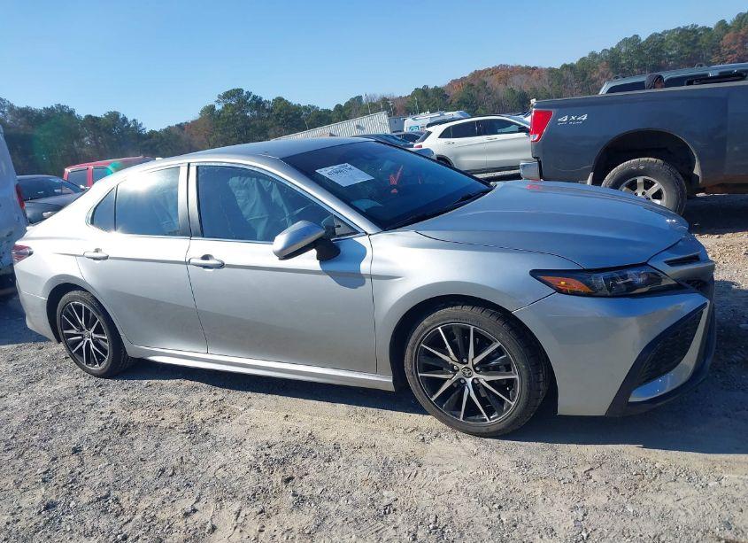 Photo 13 of 2021 Toyota Camry SE (VIN 4T1G11AK1MU489794)