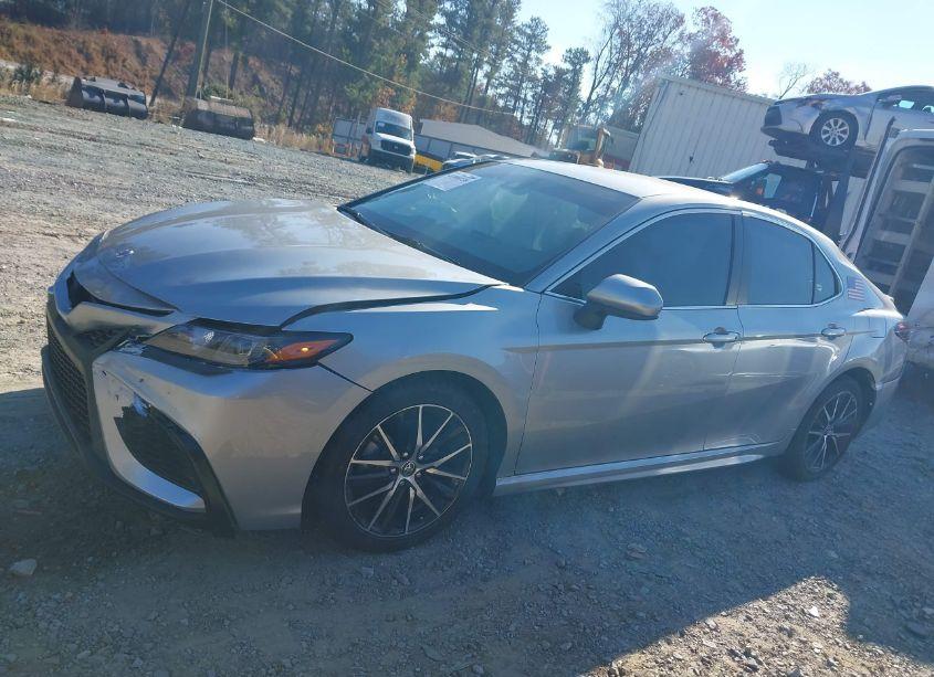 Photo 14 of 2021 Toyota Camry SE (VIN 4T1G11AK1MU489794)