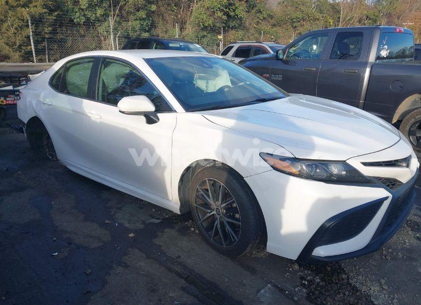 2021 Toyota Camry SE (VIN 4T1G11AK1MU514662) main photo