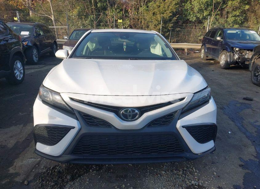 Photo 13 of 2021 Toyota Camry SE (VIN 4T1G11AK1MU514662)