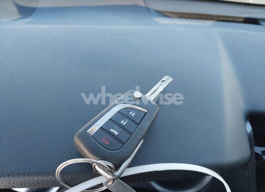 Photo 11 of 2021 Toyota Camry SE (VIN 4T1G11AK1MU529646)