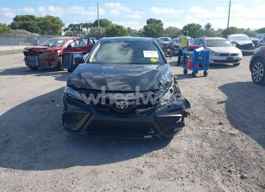 Photo 13 of 2021 Toyota Camry SE (VIN 4T1G11AK1MU544647)