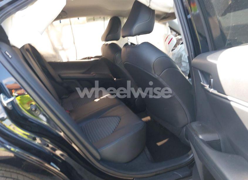 Photo 8 of 2021 Toyota Camry SE (VIN 4T1G11AK1MU544647)