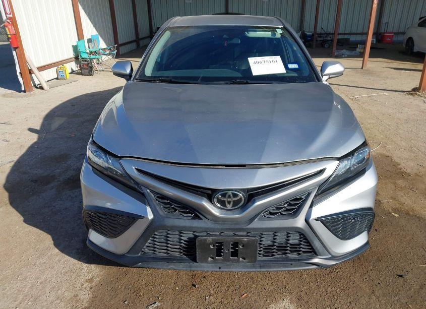 Photo 12 of 2021 Toyota Camry SE (VIN 4T1G11AK1MU558709)