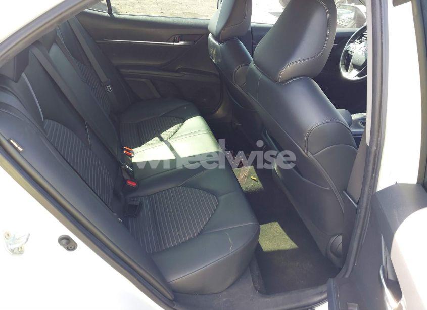 Photo 8 of 2021 Toyota Camry SE (VIN 4T1G11AK1MU559746)