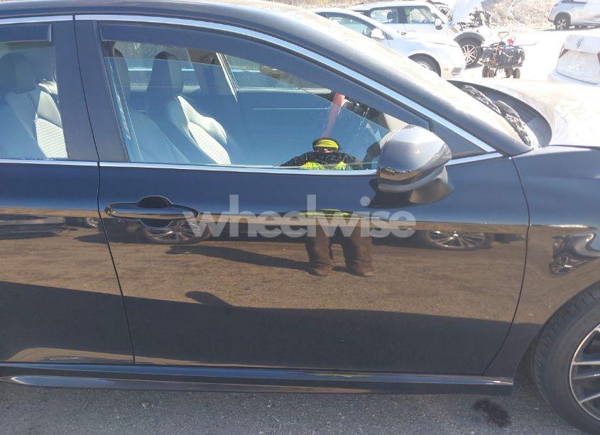 Photo 17 of 2021 Toyota Camry SE (VIN 4T1G11AK1MU565742)