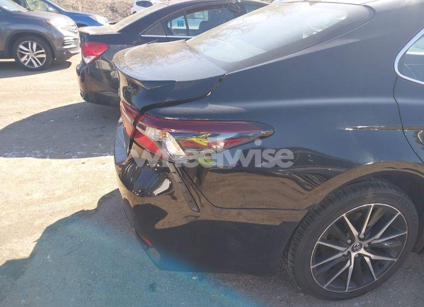 Photo 20 of 2021 Toyota Camry SE (VIN 4T1G11AK1MU565742)