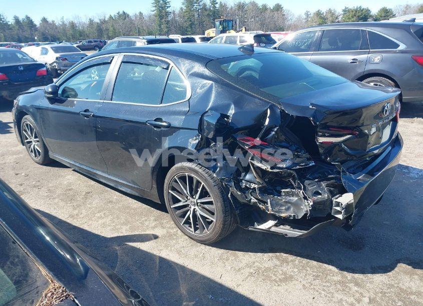 Photo 3 of 2021 Toyota Camry SE (VIN 4T1G11AK1MU565742)