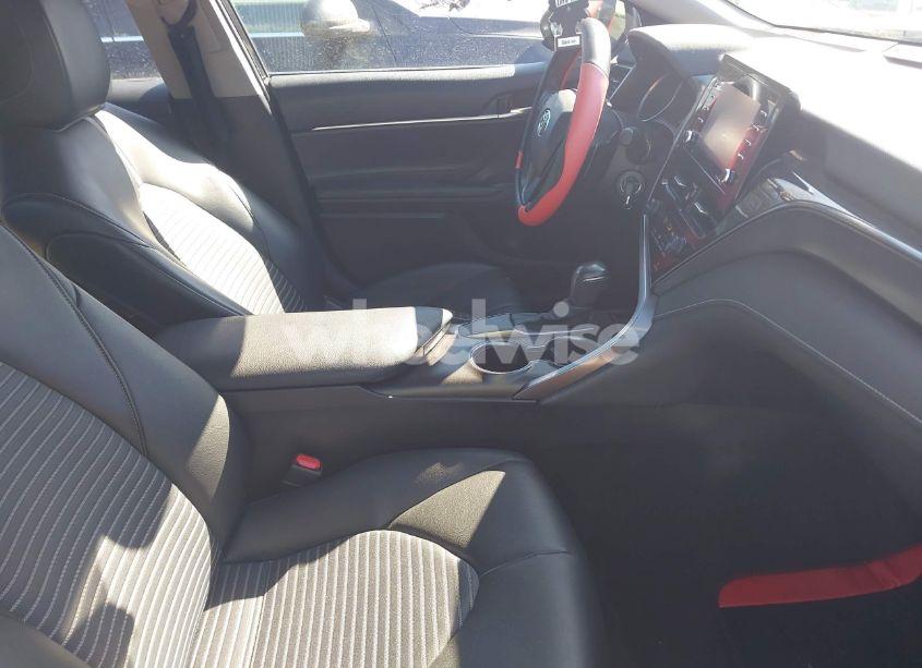 Photo 5 of 2021 Toyota Camry SE (VIN 4T1G11AK1MU565742)