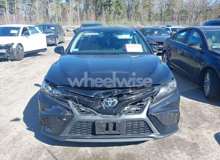 Photo 6 of 2021 Toyota Camry SE (VIN 4T1G11AK1MU565742)