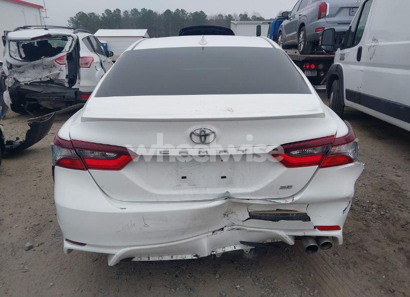 Photo 15 of 2021 Toyota Camry SE (VIN 4T1G11AK1MU572982)