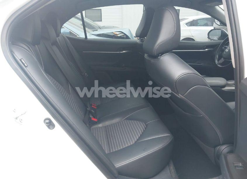 Photo 8 of 2021 Toyota Camry SE (VIN 4T1G11AK1MU572982)