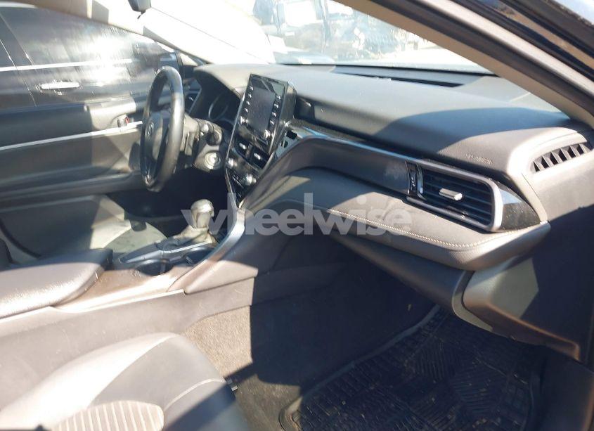 Photo 5 of 2021 Toyota Camry SE (VIN 4T1G11AK1MU579561)