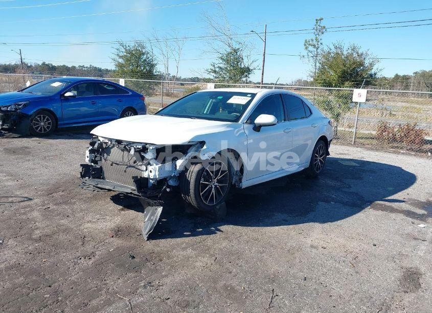 Photo 2 of 2021 Toyota Camry SE (VIN 4T1G11AK1MU581570)