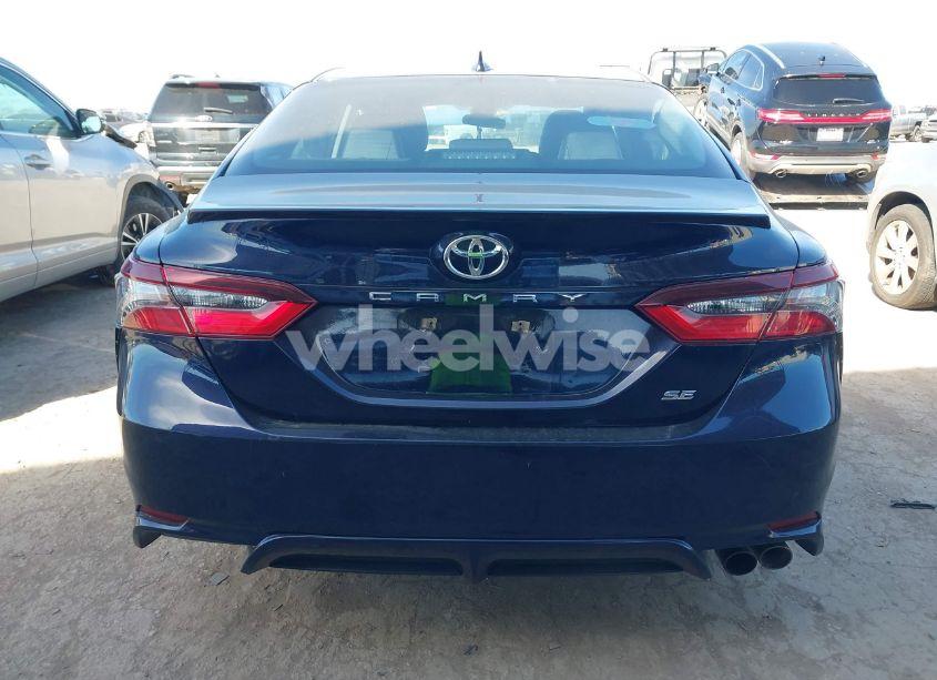 Photo 16 of 2021 Toyota Camry SE (VIN 4T1G11AK1MU596909)