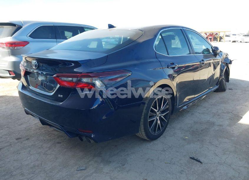 Photo 4 of 2021 Toyota Camry SE (VIN 4T1G11AK1MU596909)