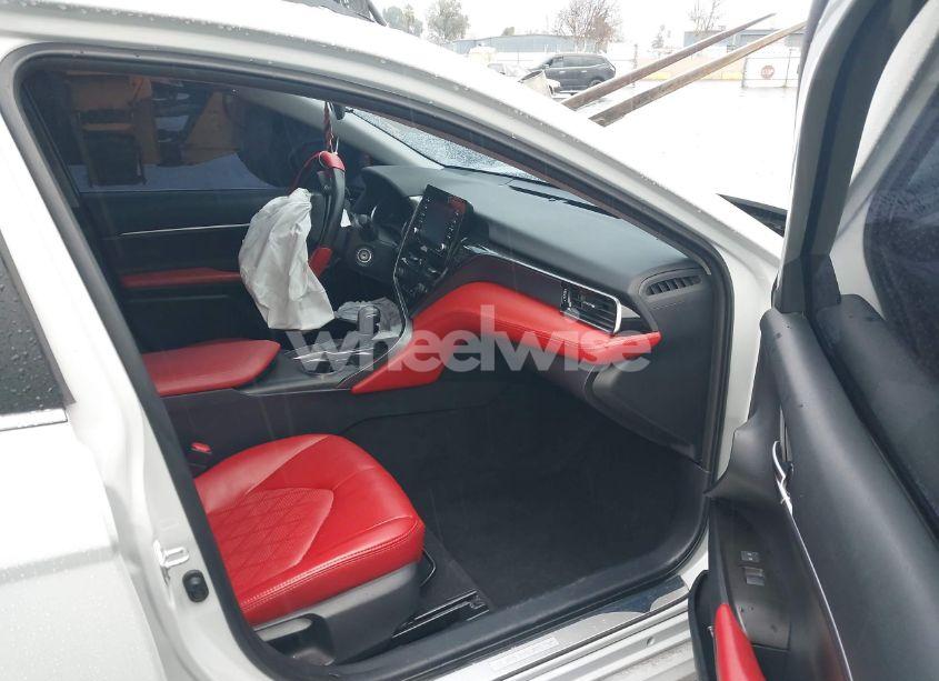 Photo 5 of 2022 Toyota Camry SE (VIN 4T1G11AK1NU024790)