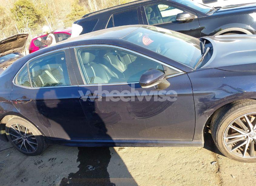 Photo 13 of 2022 Toyota Camry SE (VIN 4T1G11AK1NU054548)