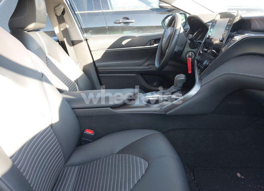 Photo 5 of 2022 Toyota Camry SE (VIN 4T1G11AK1NU054548)