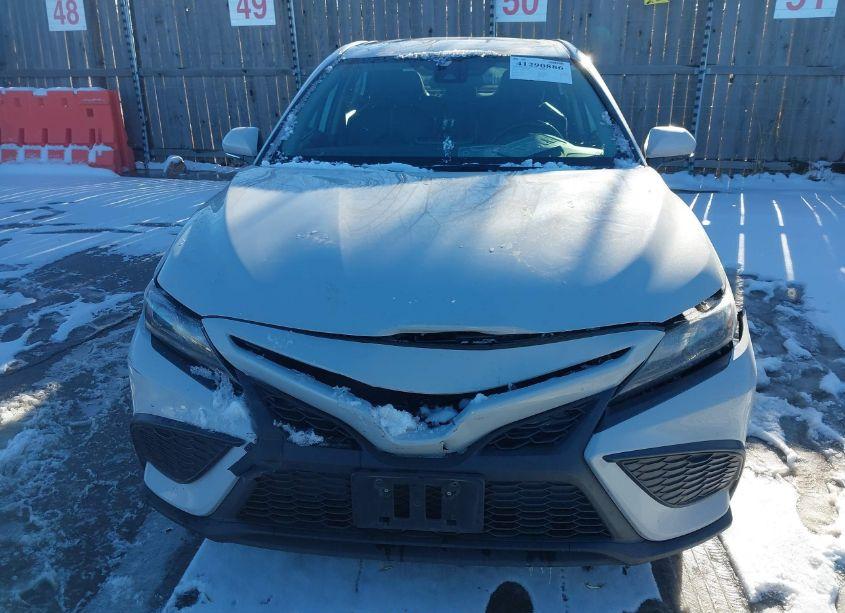 Photo 12 of 2022 Toyota Camry SE (VIN 4T1G11AK1NU070765)