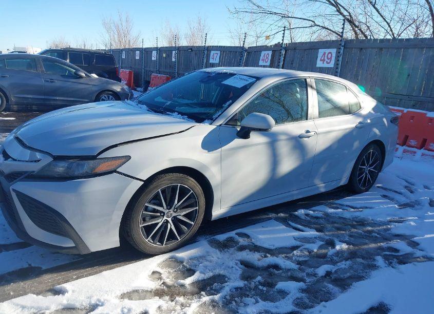 Photo 14 of 2022 Toyota Camry SE (VIN 4T1G11AK1NU070765)