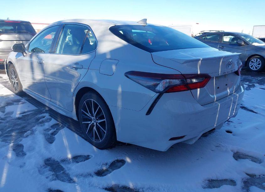 Photo 3 of 2022 Toyota Camry SE (VIN 4T1G11AK1NU070765)
