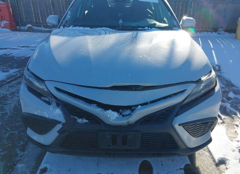 Photo 6 of 2022 Toyota Camry SE (VIN 4T1G11AK1NU070765)