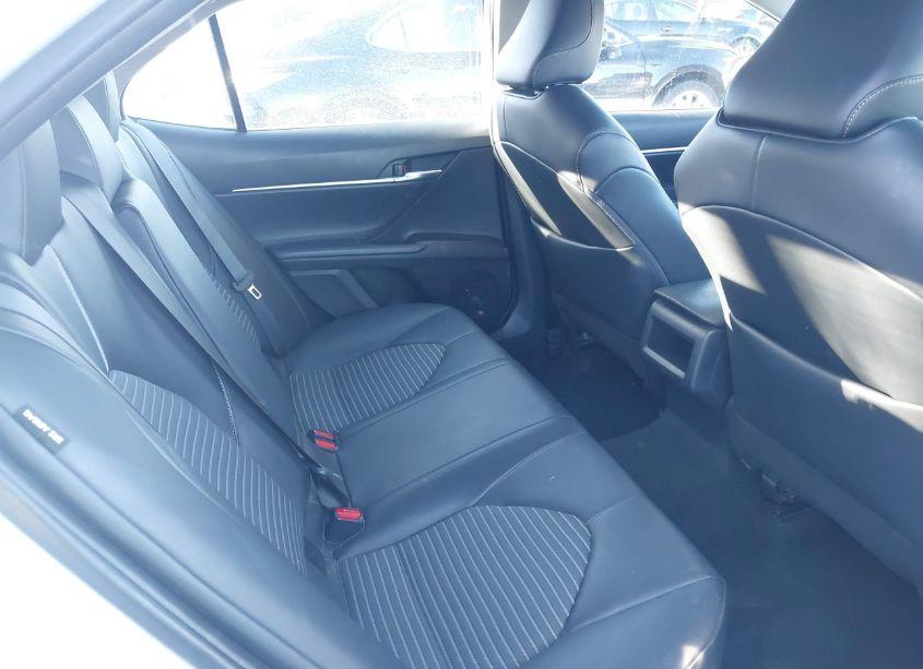 Photo 8 of 2022 Toyota Camry SE (VIN 4T1G11AK1NU070765)